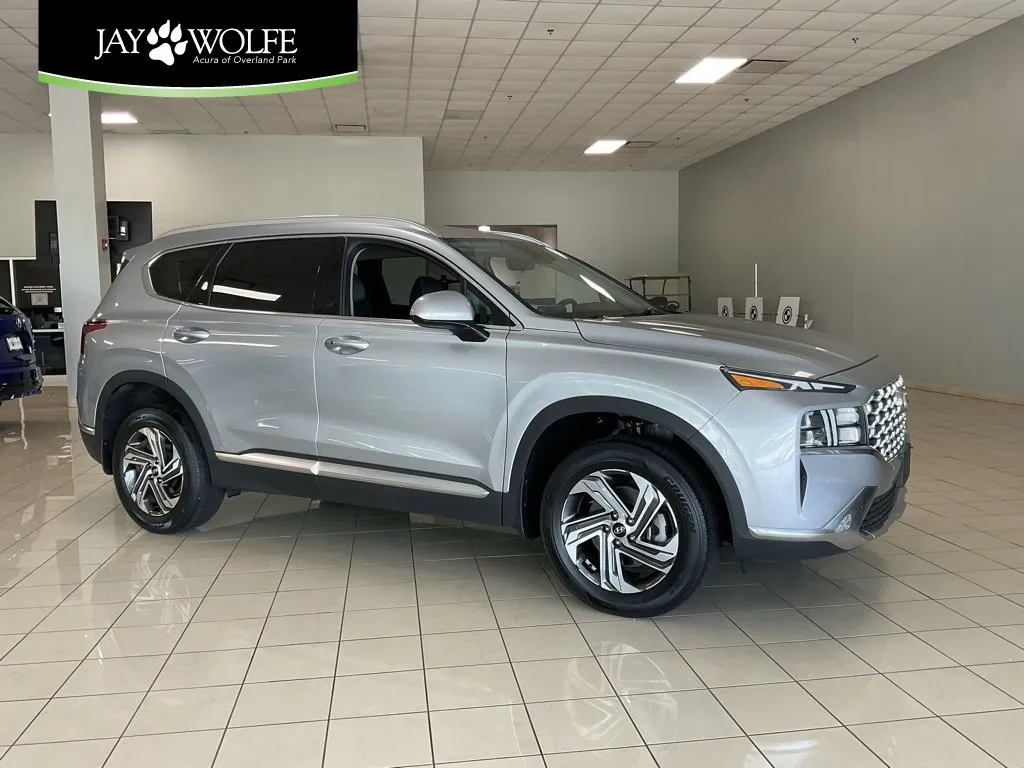 Silver 2022 Hyundai Santa Fe SEL for sale in Overland Park, KS