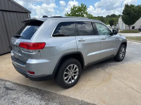 More photos of 2015 Jeep Grand Cherokee Limited at Acura of Overland Park, KS