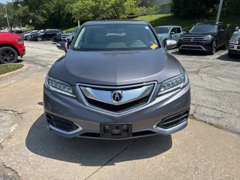 Photos of 2017 Acura RDX w/Technology Pkg for sale in Overland Park, KS at Acura of Overland Park