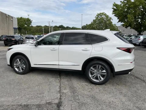 More photos of 2026 Acura MDX at Acura of Overland Park, KS