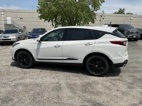 More photos of 2025 Acura RDX at Acura of Overland Park, KS