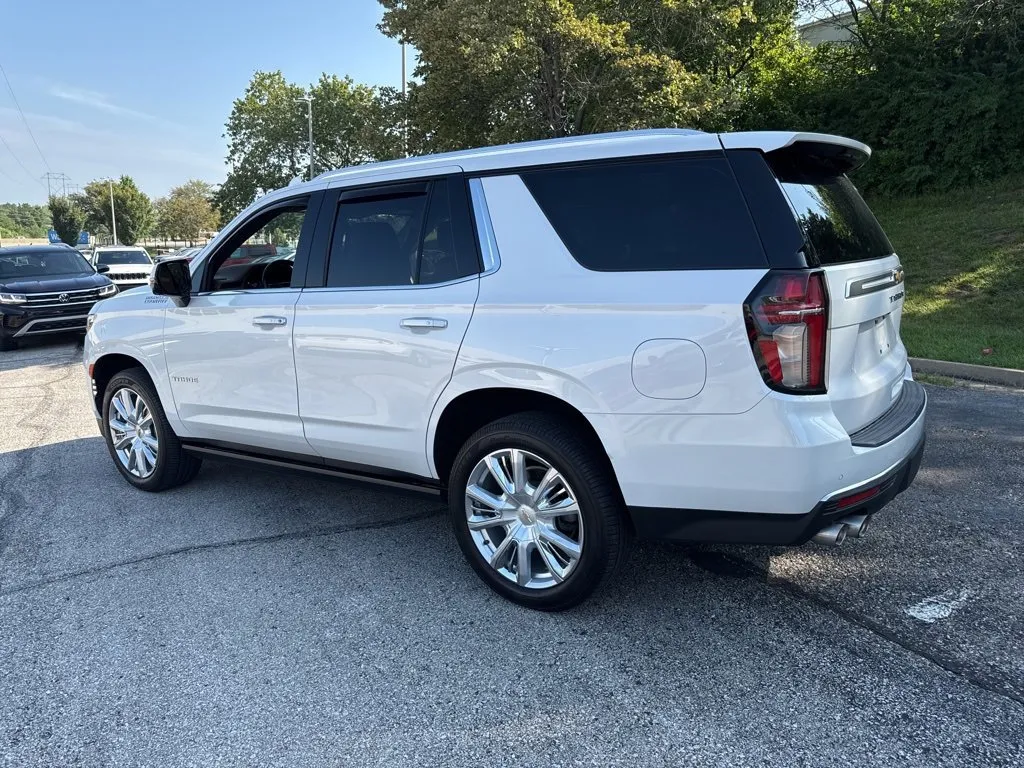 2021 Chevrolet Tahoe High Country photo 3