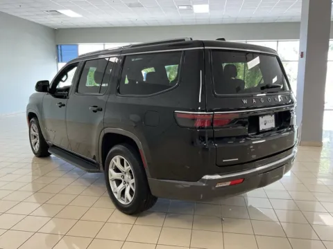 More photos of 2022 Jeep Wagoneer Series I at Acura of Overland Park, KS
