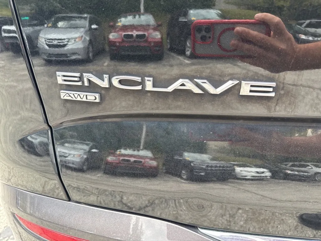 2022 Buick Enclave Premium photo 3