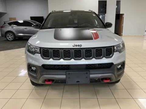 Photos of 2024 Jeep Compass Trailhawk for sale in Overland Park, KS at Acura of Overland Park