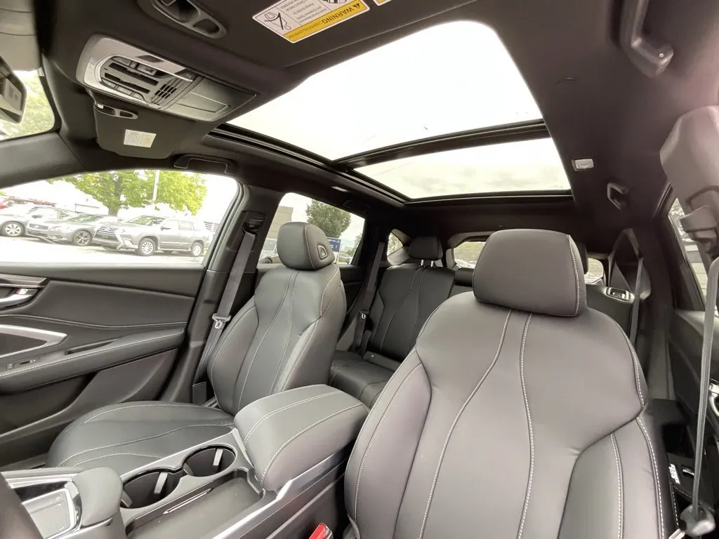 2025 Acura RDX Base photo 4