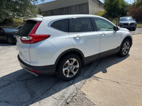 More photos of 2019 Honda CR-V EX-L at Acura of Overland Park, KS