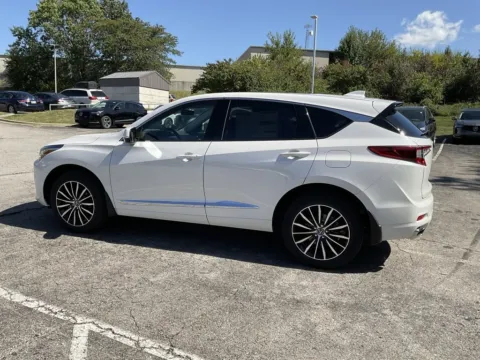 More photos of 2025 Acura RDX w/Advance Package at Acura of Overland Park, KS