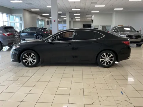 More photos of 2015 Acura TLX at Acura of Overland Park, KS