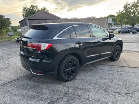 More photos of 2018 Acura RDX w/Advance Pkg at Acura of Overland Park, KS