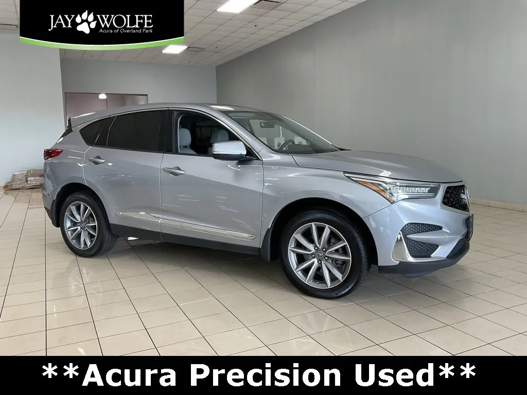 Used 2019 Acura RDX Technology Package with VIN 5J8TC2H5XKL015916 for sale in Kansas City