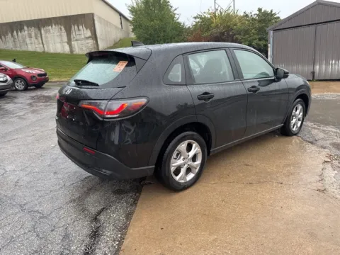 More photos of 2024 Honda HR-V LX at Acura of Overland Park, KS