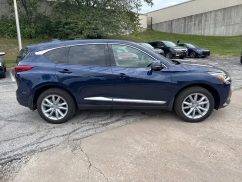 More photos of 2022 Acura RDX at Acura of Overland Park, KS