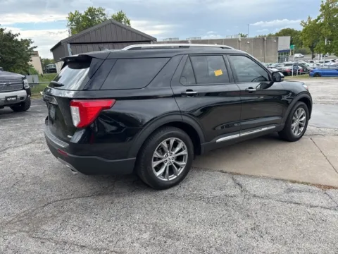 More photos of 2020 Ford Explorer Limited at Acura of Overland Park, KS