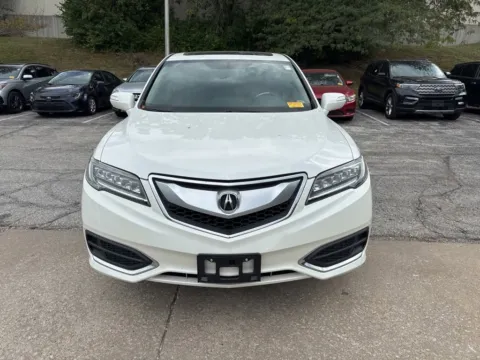 Photos of 2017 Acura RDX w/Technology Pkg for sale in Overland Park, KS at Acura of Overland Park