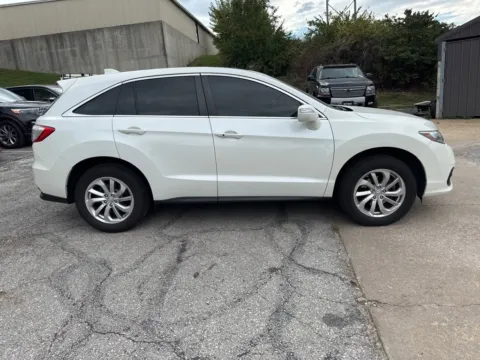 More photos of 2017 Acura RDX w/Technology Pkg at Acura of Overland Park, KS