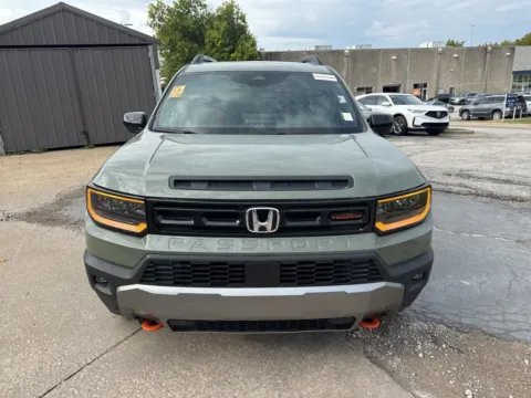 Photos of 2026 Honda Passport TrailSport for sale in Overland Park, KS at Acura of Overland Park