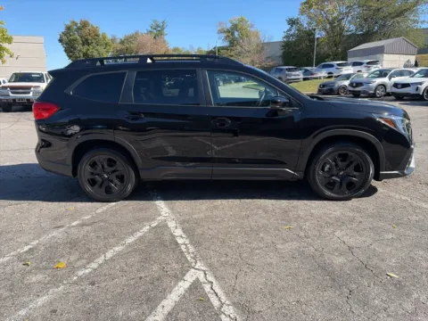 More photos of 2025 Subaru Ascent Onyx Edition at Acura of Overland Park, KS