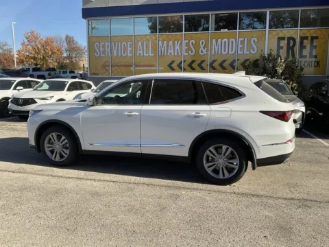 More photos of 2026 Acura MDX at Acura of Overland Park, KS