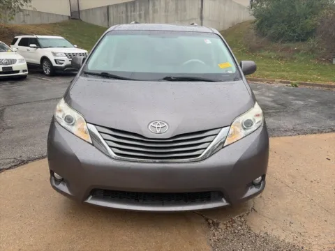 Photos of 2014 Toyota Sienna XLE for sale in Overland Park, KS at Acura of Overland Park