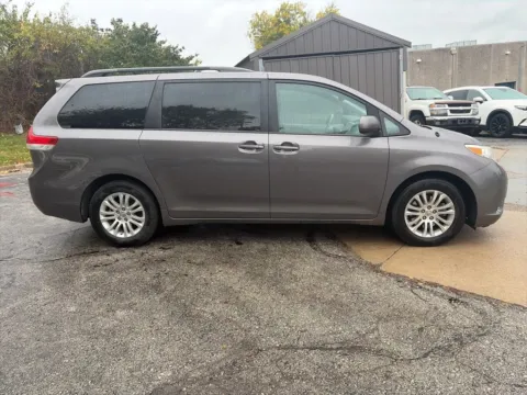 More photos of 2014 Toyota Sienna XLE at Acura of Overland Park, KS