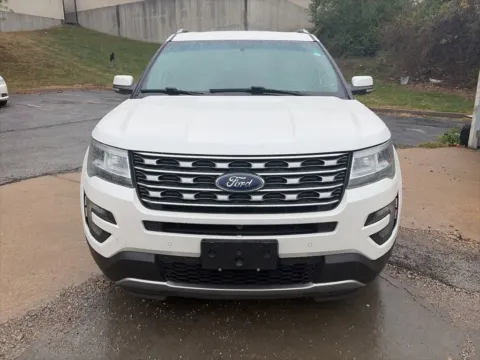 Photos of 2016 Ford Explorer Limited for sale in Overland Park, KS at Acura of Overland Park