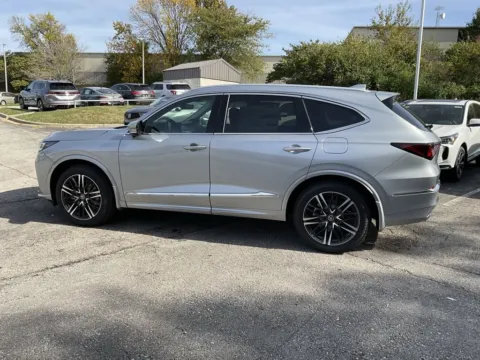 More photos of 2026 Acura MDX w/Advance Package at Acura of Overland Park, KS