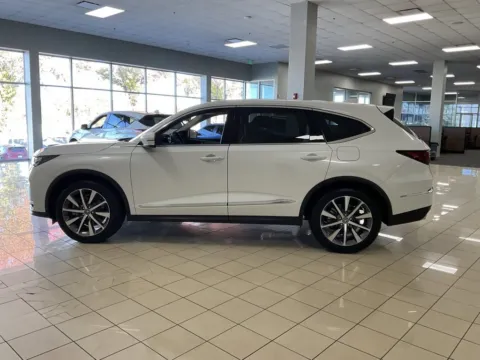 More photos of 2025 Acura MDX w/Technology Package at Acura of Overland Park, KS