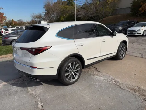 More photos of 2025 Acura MDX w/Technology Package at Acura of Overland Park, KS