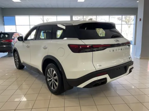 More photos of 2023 INFINITI QX60 PURE at Acura of Overland Park, KS