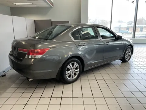 More photos of 2012 Honda Accord SE at Jay Wolfe Auto Outlet, MO