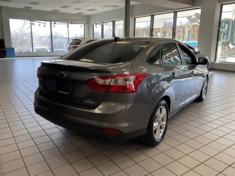 More photos of 2013 Ford Focus SE at Jay Wolfe Auto Outlet, MO