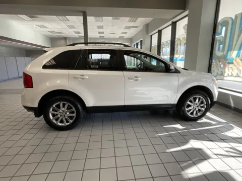 More photos of 2014 Ford Edge SEL at Jay Wolfe Auto Outlet, MO