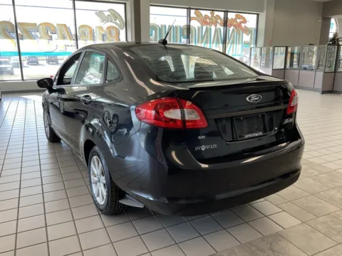 More photos of 2013 Ford Fiesta SE at Jay Wolfe Auto Outlet, MO