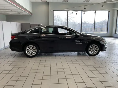 More photos of 2023 Chevrolet Malibu LT at Jay Wolfe Auto Outlet, MO