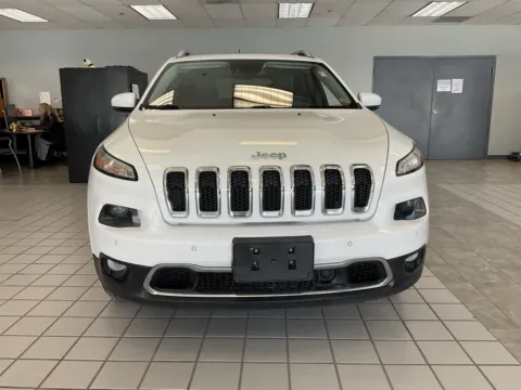 Photos of 2015 Jeep Cherokee Limited for sale in Kansas City, MO at Jay Wolfe Auto Outlet