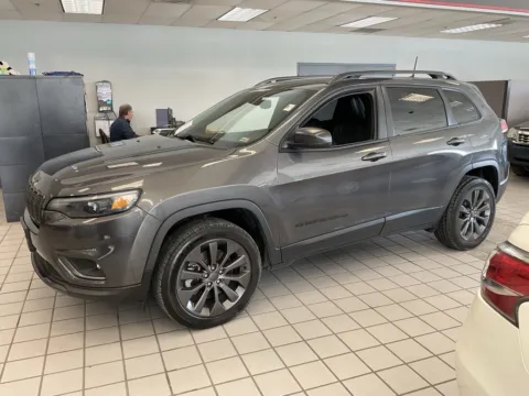 Another view of 2021 Jeep Cherokee Latitude Lux for sale in Kansas City, MO at Jay Wolfe Auto Outlet