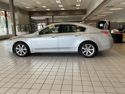 More photos of 2012 Acura TL 3.5 at Jay Wolfe Auto Outlet, MO