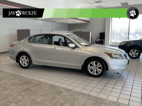 Silver 2008 Honda Accord LX-P for sale in Kansas City, MO