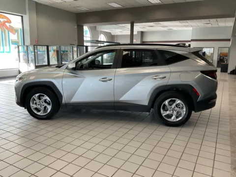 More photos of 2024 Hyundai Tucson SEL at Jay Wolfe Auto Outlet, MO