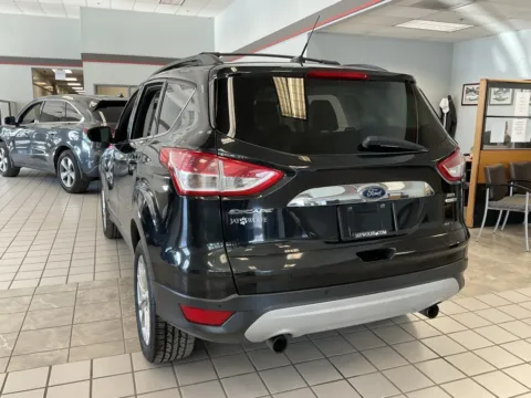 More photos of 2013 Ford Escape SEL at Jay Wolfe Auto Outlet, MO