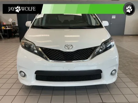 Photos of 2013 Toyota Sienna SE for sale in Kansas City, MO at Jay Wolfe Auto Outlet