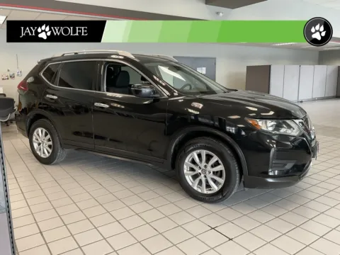 Black 2020 Nissan Rogue SV for sale in Kansas City, MO