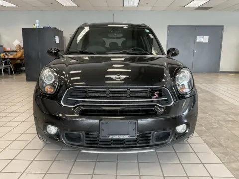 Photos of 2016 MINI Cooper S Countryman for sale in Kansas City, MO at Jay Wolfe Auto Outlet