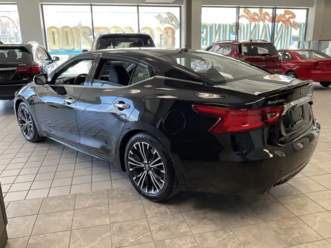 More photos of 2016 Nissan Maxima Platinum at Jay Wolfe Auto Outlet, MO