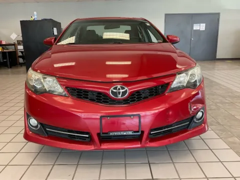Photos of 2012 Toyota Camry SE for sale in Kansas City, MO at Jay Wolfe Auto Outlet