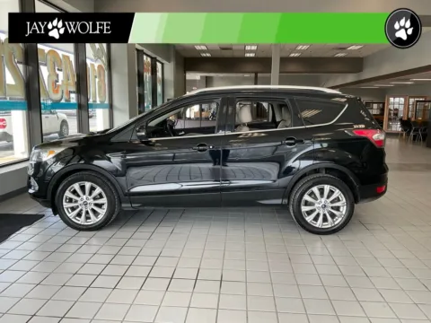 More photos of 2017 Ford Escape Titanium at Jay Wolfe Auto Outlet, MO