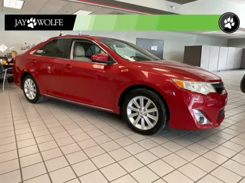 Black 2012 Toyota Camry XLE for sale in Kansas City, MO