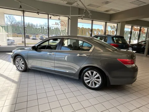 More photos of 2012 Honda Accord EX-L at Jay Wolfe Auto Outlet, MO
