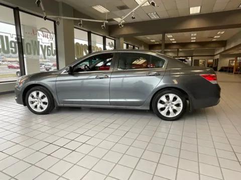 More photos of 2010 Honda Accord EX-L at Jay Wolfe Auto Outlet, MO